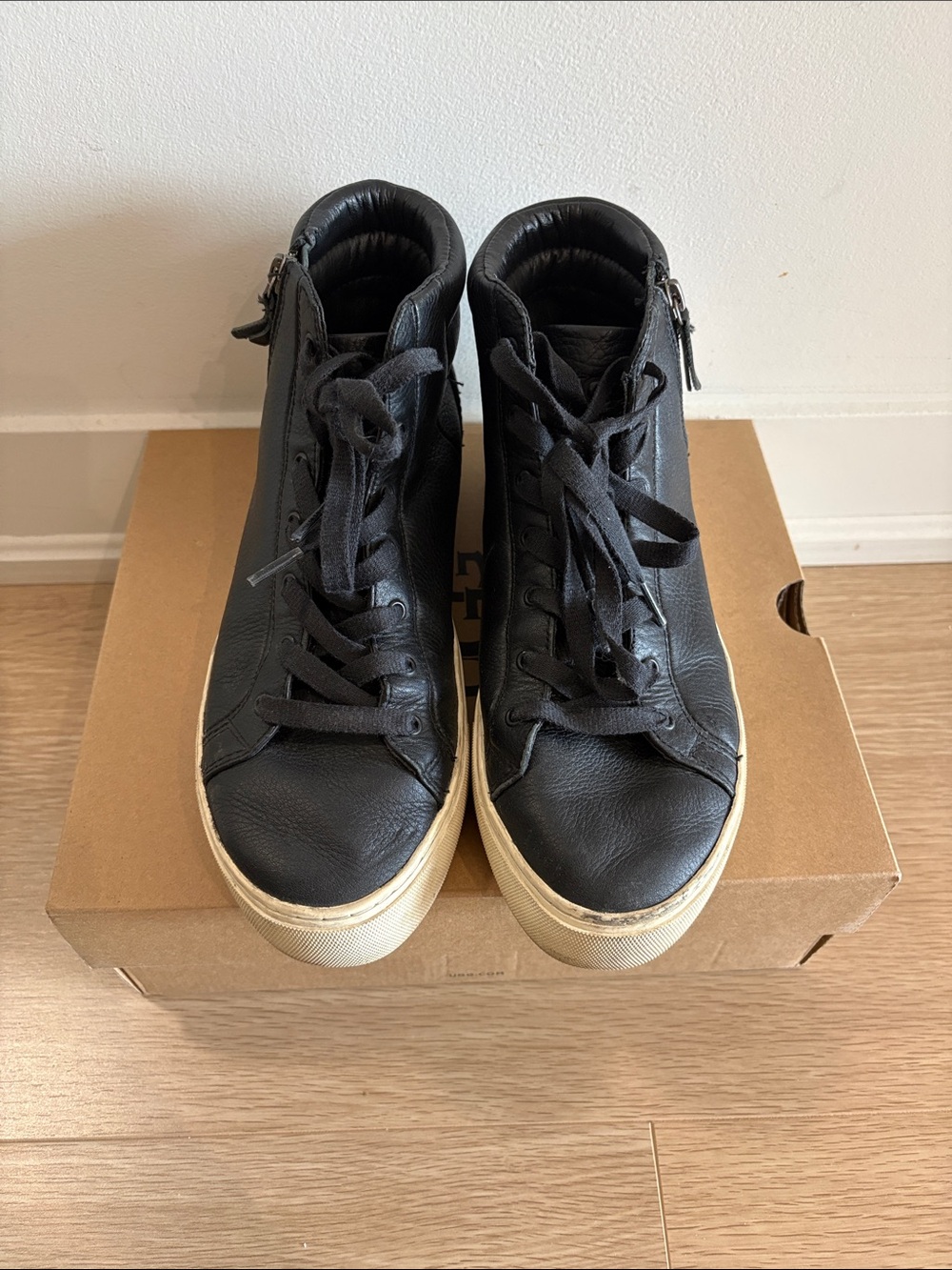 UGG Olli Leather High Top Sneakers